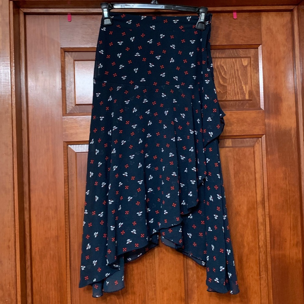 NWOT H&M Floral Skirt